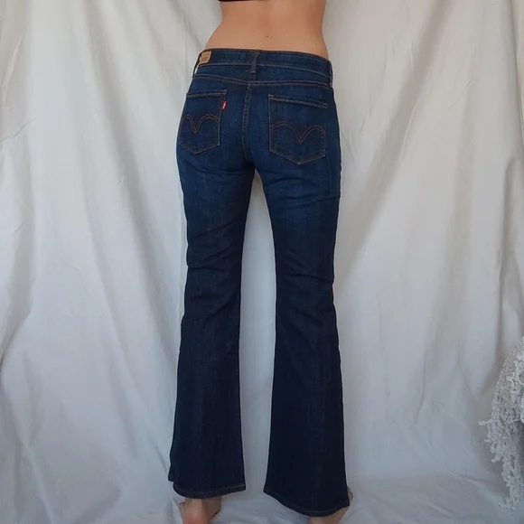 Levi's Dark Wash Mid Rise Boot Cut Flared Jeans - Picture 2 of 3